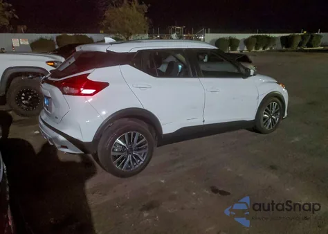 2021 Nissan Kicks Sv from USA, damaged, VIN 3N1CP5CVXML526273